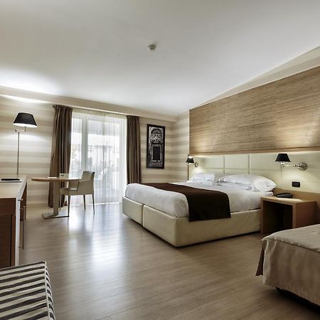 Hotel Pineta Wellness & Spa Руво-ди-Пулья Экстерьер фото